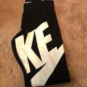 Nike leggings